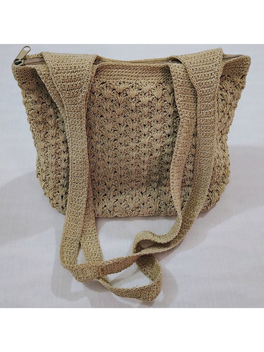 Woven Shoulder Bag Beige Zipper Lightweight Summer Tote Durable Crochet Design - Picture 4 of 16